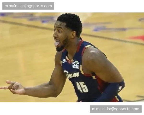 骑士米切尔斯特鲁斯伤缺 比克斯塔夫外线轮换面临重组压力