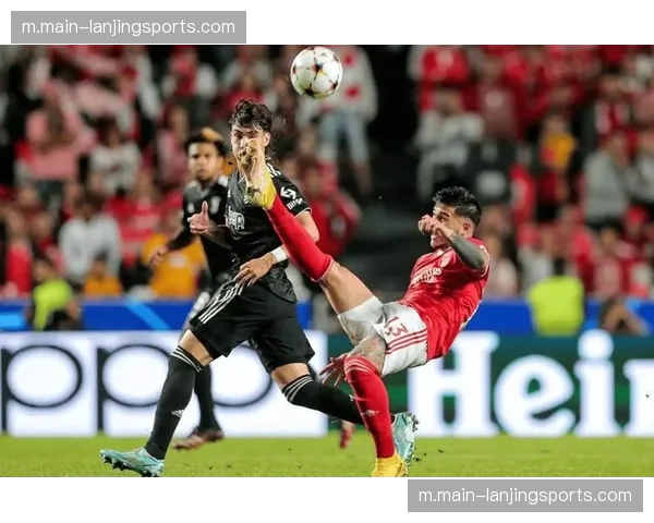 水晶宫体能分配出现问题 下半场防守强度明显下降